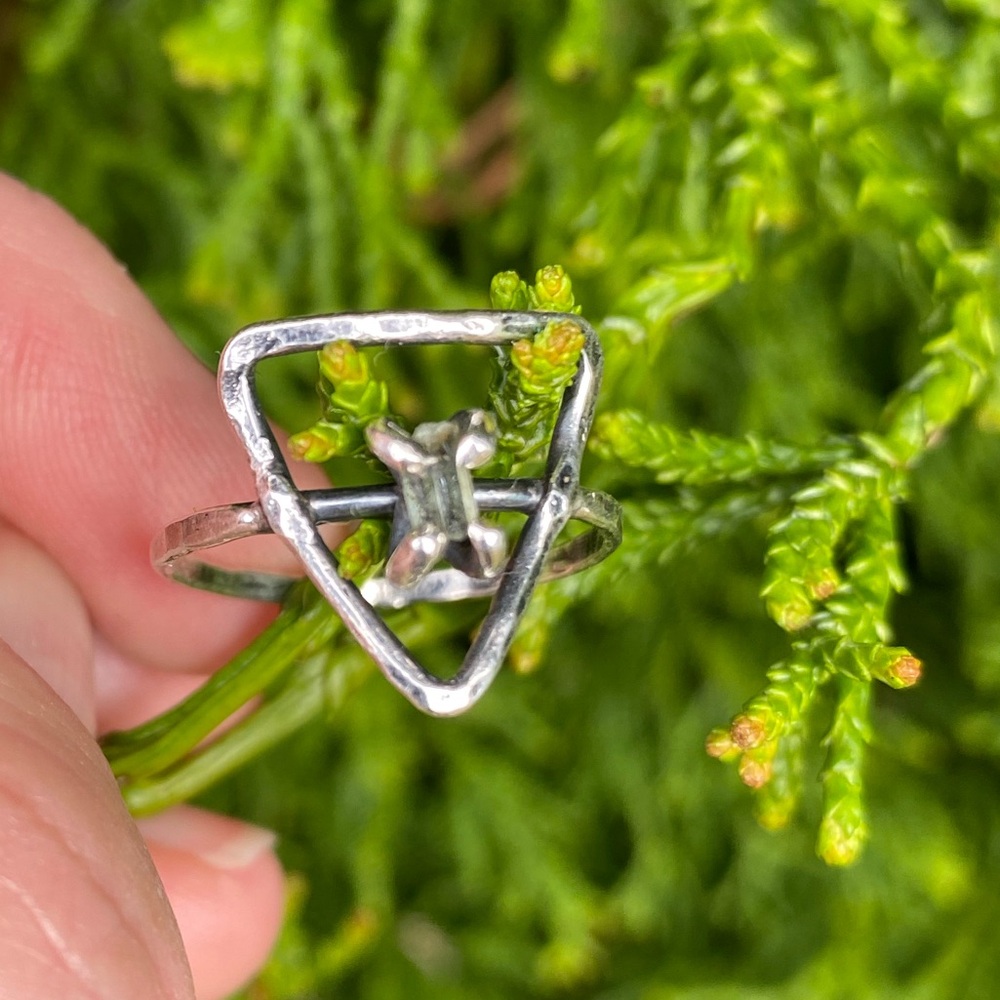 Sterling Silver Geometric Triangle Ring with Aquamarine Centre